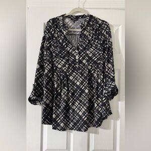 Cocomo Woman Tunic Blouse – Black & White Print, Size 2X